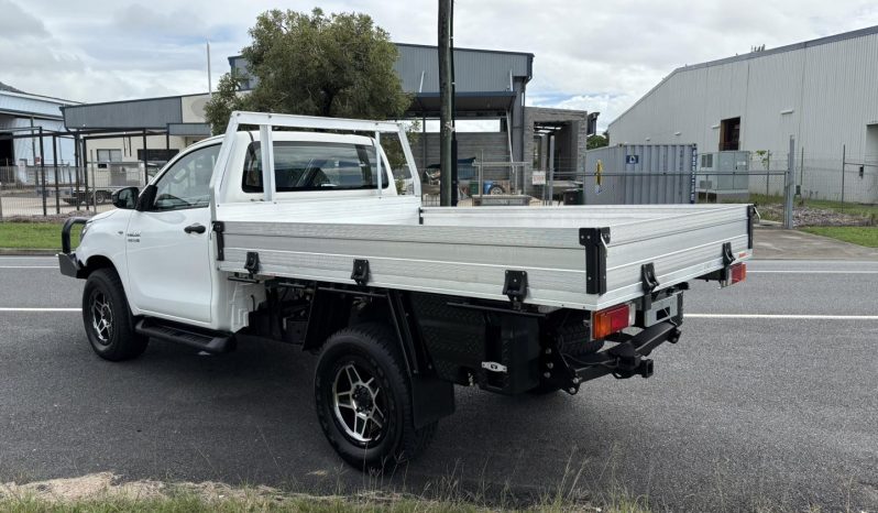 
								04/2019 Toyota Hilux SR Single Cab 4×4 Ute full									
