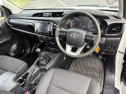 
										04/2019 Toyota Hilux SR Single Cab 4×4 Ute full									