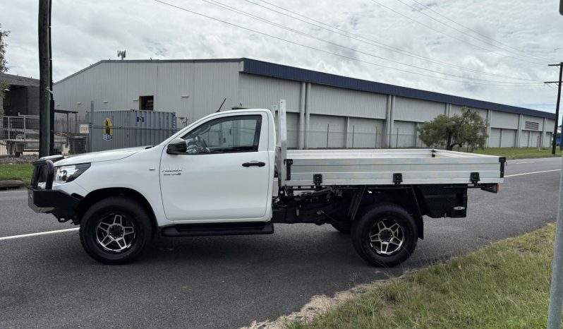 
								04/2019 Toyota Hilux SR Single Cab 4×4 Ute full									